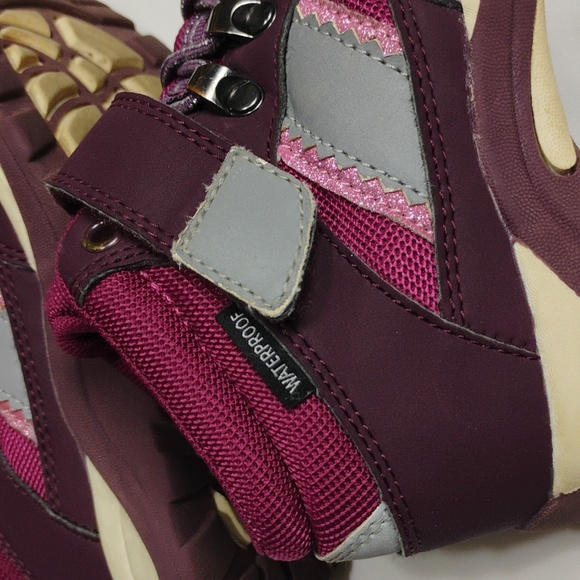 Winter Boots - SIZE: 9.5 - Picture 7 of 8